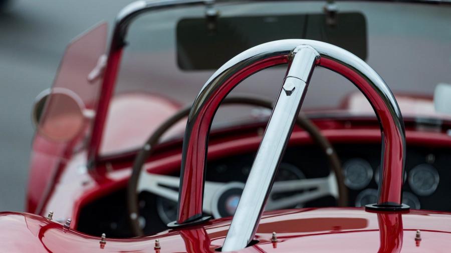 Детали экстерьера Shelby Cobra 427 1966 года  (фото 12 из 27)